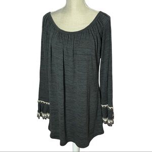 WinWin Women's Knit Top With Lace Trim